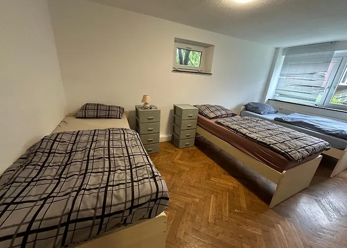 Montoer Und Studentenzimmer Bett Vermietung Ug1