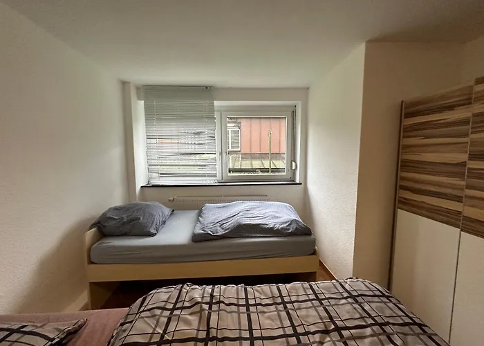 Montoer Und Studentenzimmer Bett Vermietung Ug1