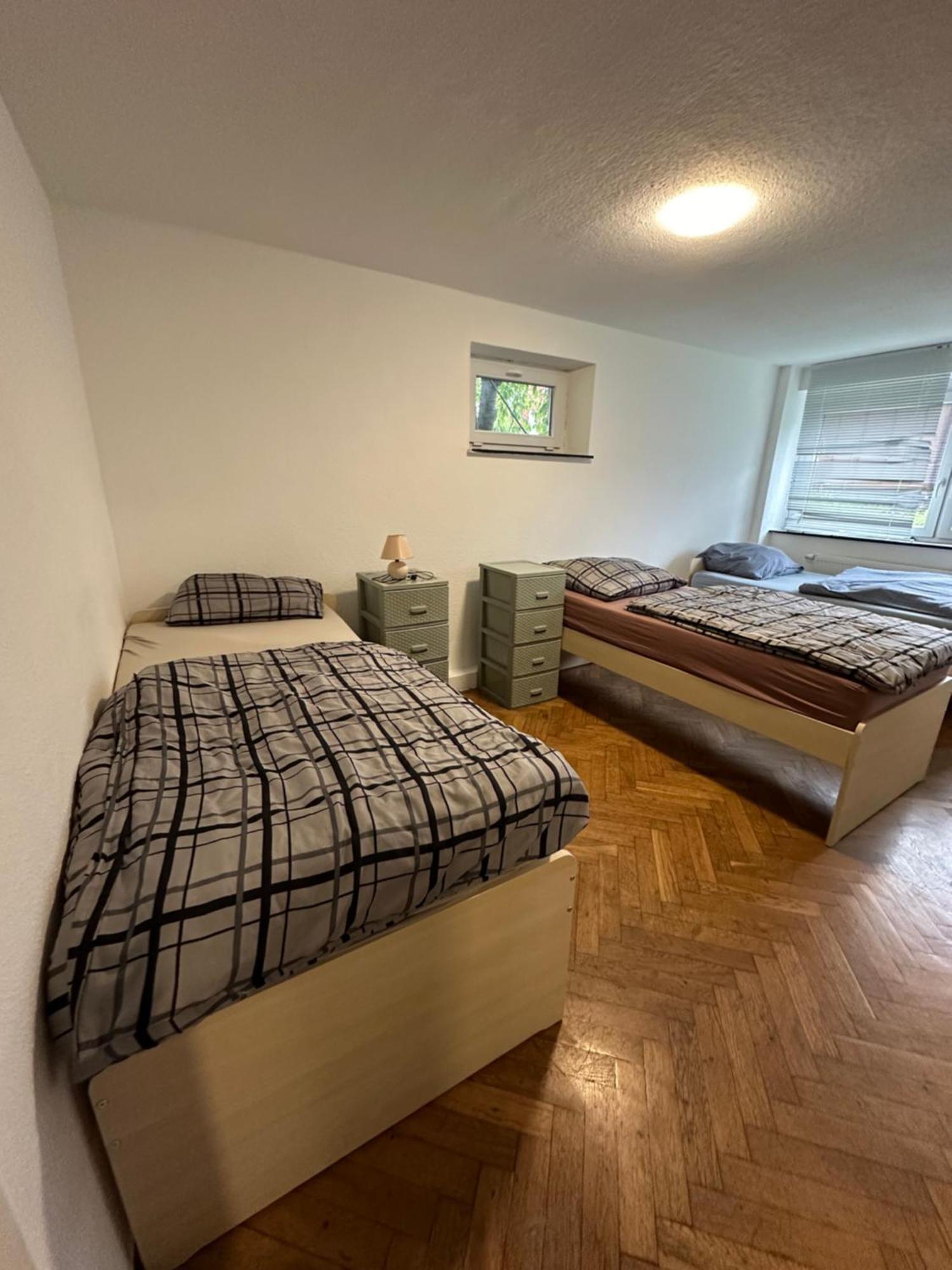 Montoer Und Studentenzimmer Bett Vermietung Ug1 * Geislingen an der Steige