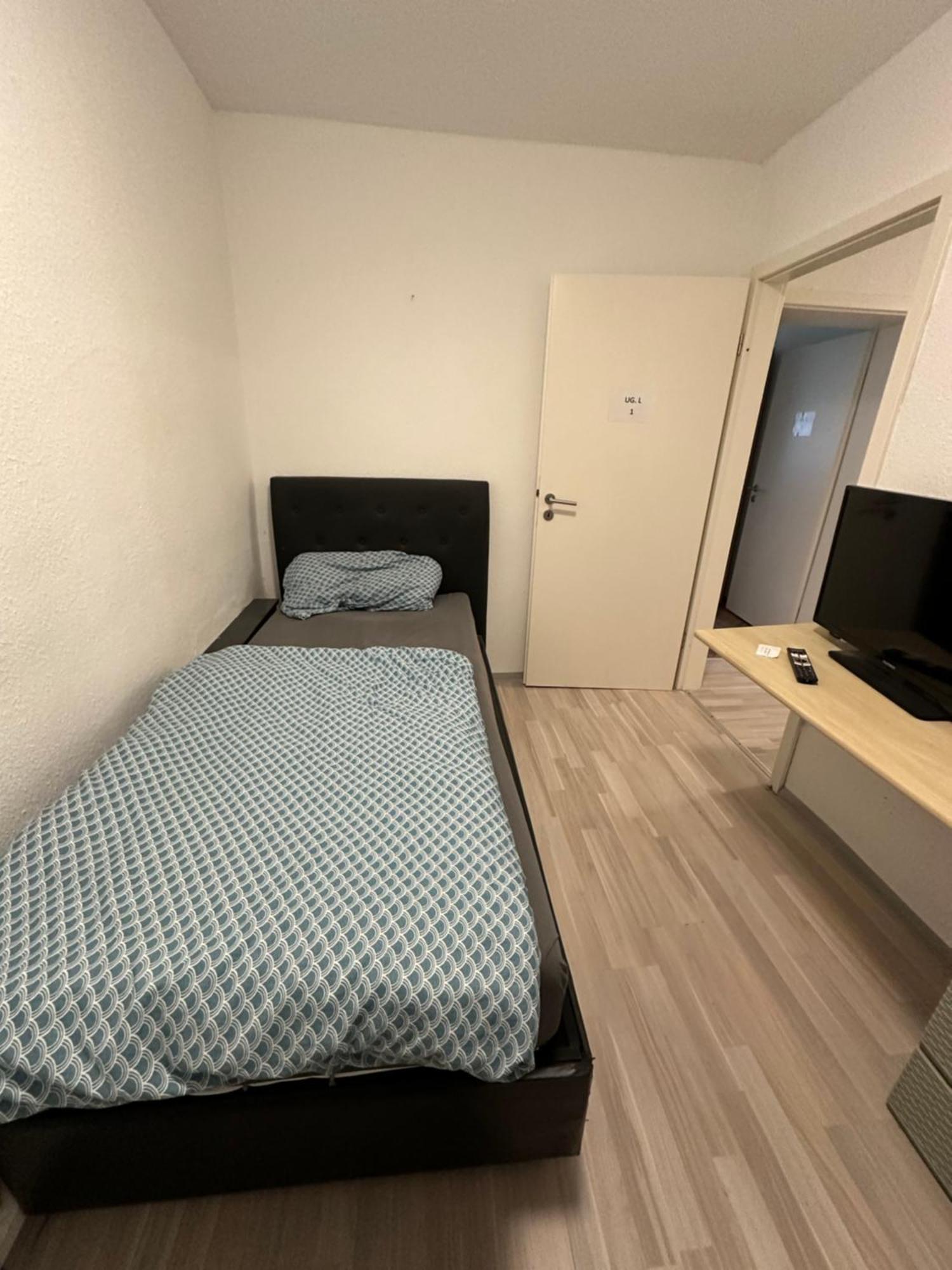 Apartment Montoer Und Studentenzimmer Bett Vermietung Ug1 Geislingen an der Steige